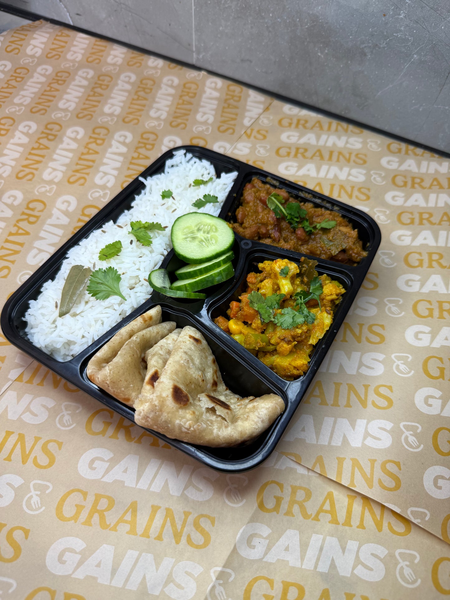π Red Bean Curry Box π±β¨. π’